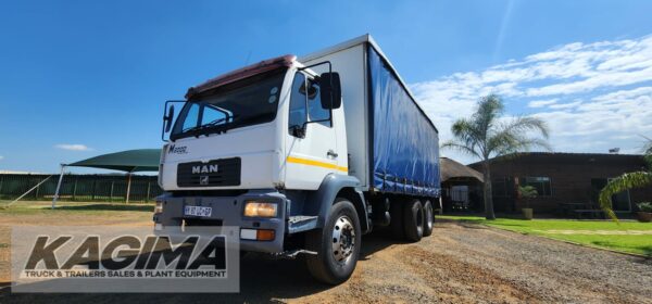 Used 2006 MAN M2000  Double Diff Curtain Side for sale. - Image 4