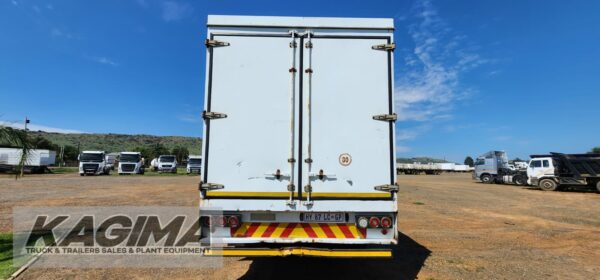 Used 2006 MAN M2000  Double Diff Curtain Side for sale. - Image 8