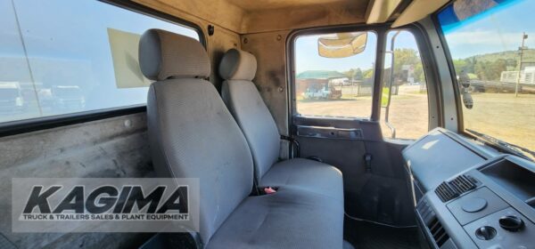 Used 2006 MAN M2000  Double Diff Curtain Side for sale. - Image 13