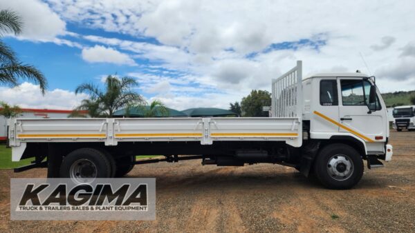 Used 2013 Nissan UD 90 8 Ton Dropsides for sale - Image 10