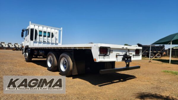 Used 2013 Nissan UD Quon CW26.370 Flat Deck for sale - Image 4