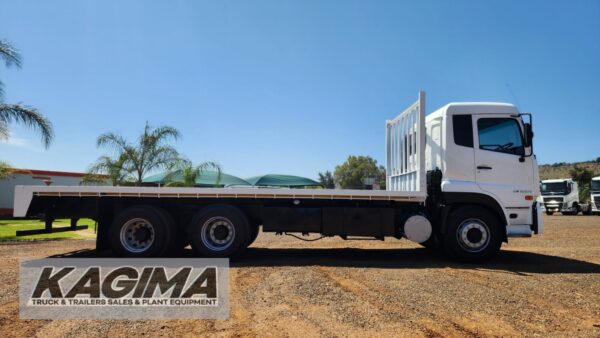 Used 2013 Nissan UD Quon CW26.370 Flat Deck for sale - Image 6