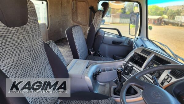 Used 2013 Nissan UD Quon CW26.370 Flat Deck for sale - Image 7