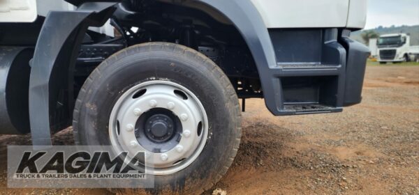 2019 Fuso FJ13-230 Drop sides 8 Ton - Image 13