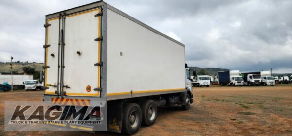 2017 Mercedes Axor 2628 Refrigerated Body - Image 8
