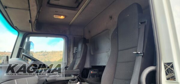 2009 Mercedes Benz Actros 3344 6x6 with Palfinger rear mounted crane - Image 5
