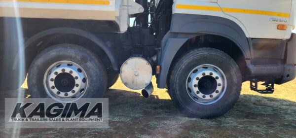 UD Quester CGE 370 8x4 Tipper Trucks Twinsteer - Image 13