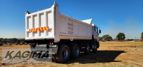 UD Quester CGE 370 8x4 Tipper Trucks Twinsteer - Image 8