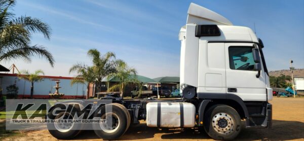 2014 Mercedes Benz Actros 2644 T/T - Image 8