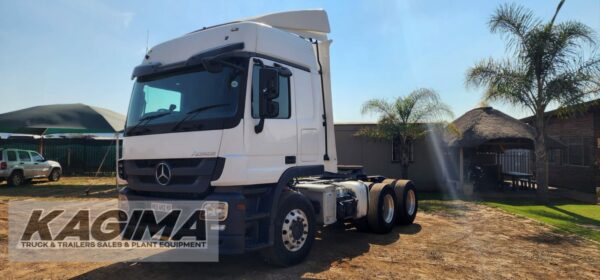 2014 Mercedes Benz Actros 2644 T/T - Image 4