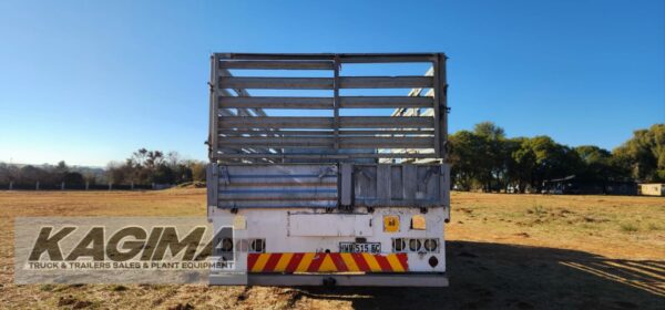 2013 Nissan UD80 Cattle Body 8ton - Image 7