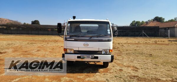 2010 Nissan UD 40 chassis cab for sale - Image 3
