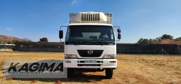 2017 Nissan UD90 Refrigerated Body for sale - Image 3