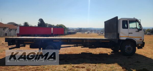 2008 Nissan UD 80 Flat Deck for sale - Image 9