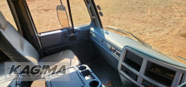 2008 Nissan UD 80 Flat Deck for sale - Image 11