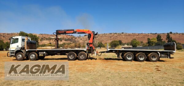 2017 Mercedes Benz Axor 3535 Flat Deck with Palfinger PK18500 Brick Crab - Image 5