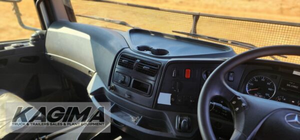 2017 Mercedes Benz Axor 3535 Flat Deck with Palfinger PK18500 Brick Crab - Image 14