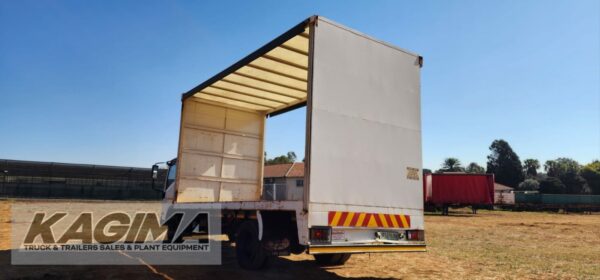 2017 Isuzu NQR500 AMT Curtain Side 5ton - Image 6