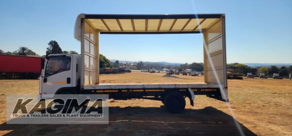 2017 Isuzu NQR500 AMT Curtain Side 5ton - Image 5