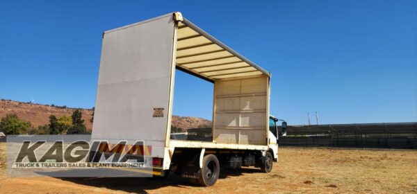2017 Isuzu NQR500 AMT Curtain Side 5ton - Image 7