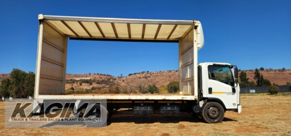 2017 Isuzu NQR500 AMT Curtain Side 5ton - Image 8