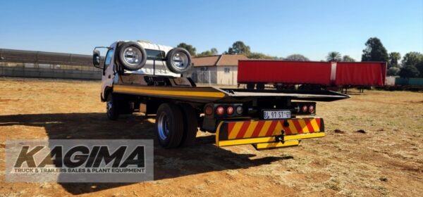 2011 Hino 300 Roll Back - Image 7
