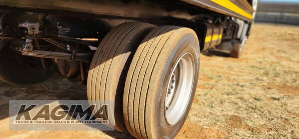 2011 Hino 300 Roll Back - Image 10