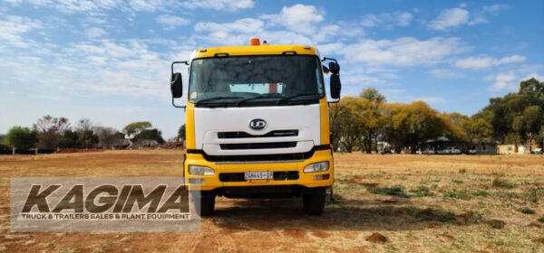 2010 Nissan UD350 with Palfinger PK8500 Crane - Image 3