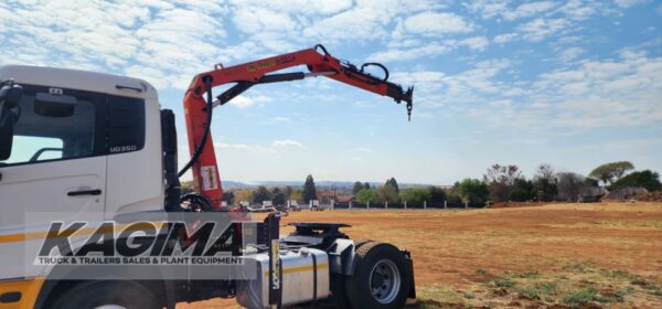 2010 Nissan UD350 with Palfinger PK8500 Crane - Image 5