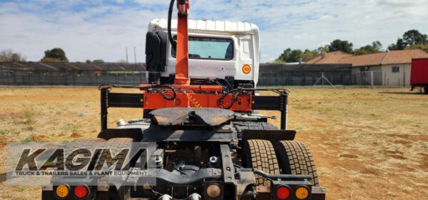 2010 Nissan UD350 with Palfinger PK8500 Crane - Image 9