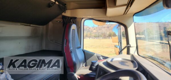 2018 Volvo FH440 V4 t/t 6x4 for sale - Image 12