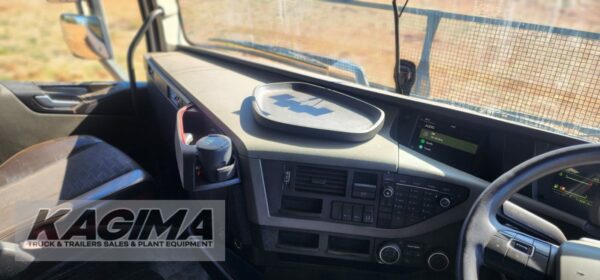 2018 Volvo FH440 V4 t/t 6x4 for sale - Image 13