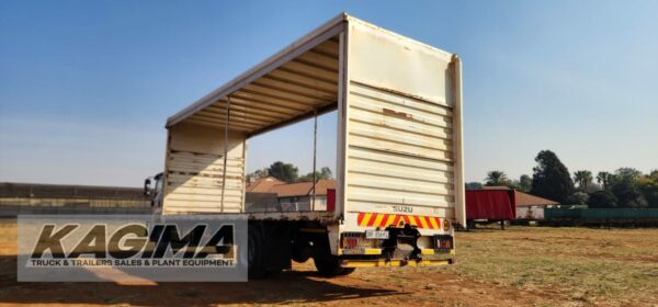 2016 Isuzu FTR850 AMT Curtain Side 8ton - Image 5