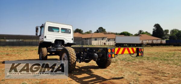 2015 Mercedes Benz Atego 1118 4x4 - Image 6