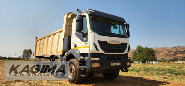 2019 Iveco Trakker 420 16 Cube Tipper - Image 3
