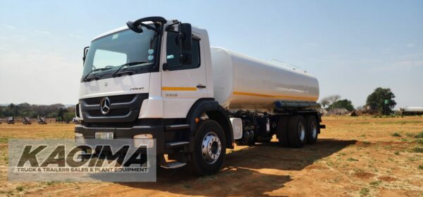 2017 Mercedes Benz Axor 2628 18 000 Liter Water Bowser - Image 3