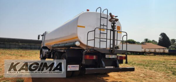 2017 Mercedes Benz Axor 2628 18 000 Liter Water Bowser - Image 5