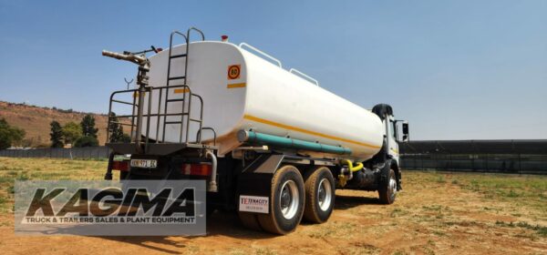 2017 Mercedes Benz Axor 2628 18 000 Liter Water Bowser - Image 7