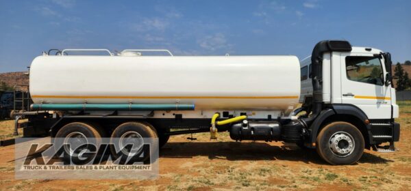 2017 Mercedes Benz Axor 2628 18 000 Liter Water Bowser - Image 8