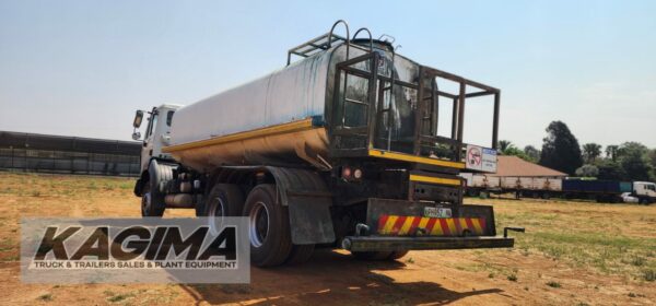 2019 Powerstar 2628 18 000 Liter Water Bowser - Image 5