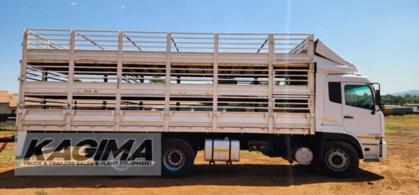 2014 UD Quon 490 Trippel Deck Cattle Body & Draw Bar Trailer - Image 13
