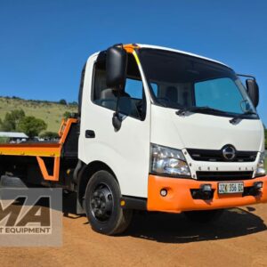 2017 Hino 300 915 Roll Back For sale